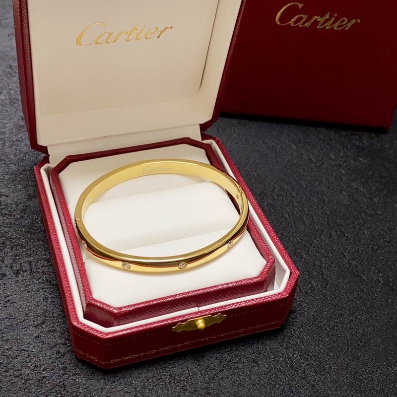 Cartier bracelet 12lyx45 (8)